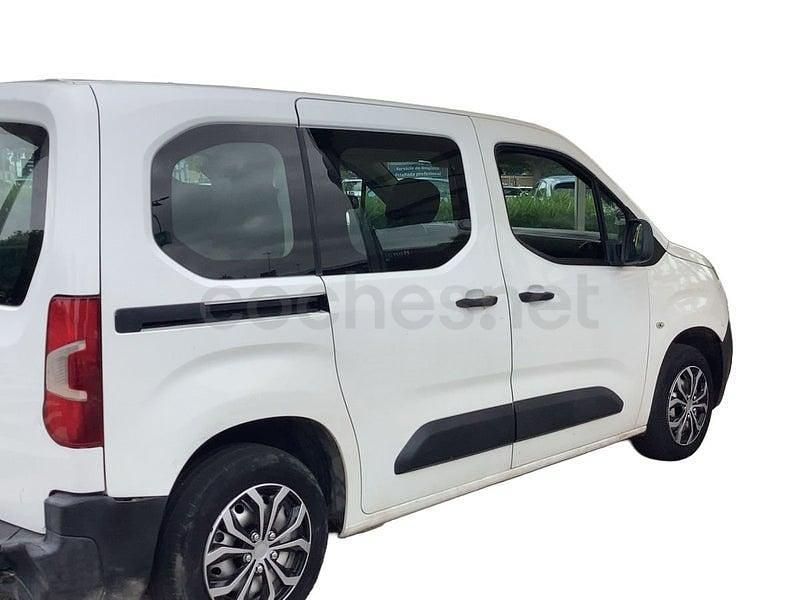Usado Citroën Berlingo Live 100 CV (73 kW) 2019 Blanco Monovolumen