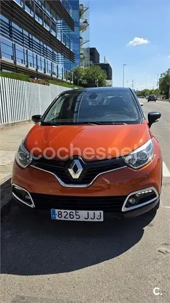 Usado Renault Captur Zen 90 CV (66 kW) 2015 Naranja SUV