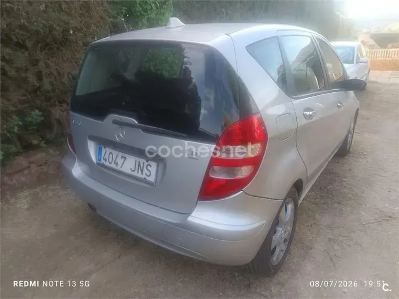 Usado Mercedes A180 Avantgarde 109 CV (80 kW) 2005 Gris / plata Monovolumen