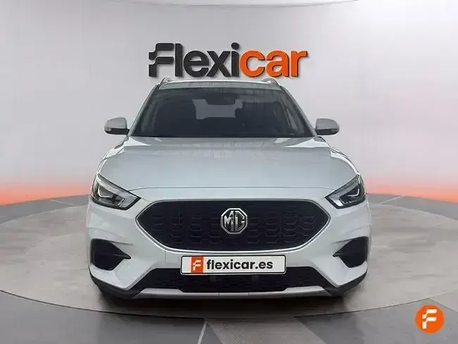 Usado MG ZS Comfort 106 CV (77 kW) 2023 Blanco SUV