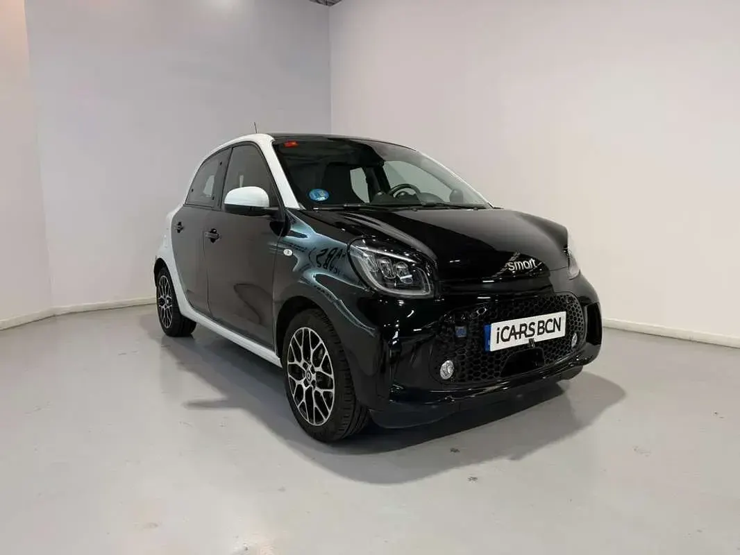 Usado Smart ForFour Electric Drive 60 kW (82 CV) 2021 Negro Utilitario