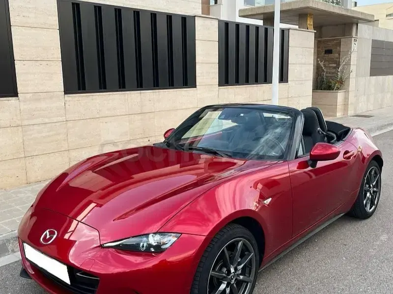 Usado Mazda MX5 Inclusive 160 CV (117 kW) 2016 Rojo Descapotable