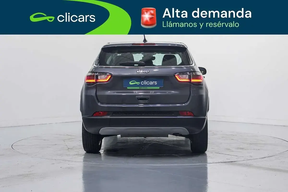 Usado Jeep Compass Altitude 129 CV (94 kW) 2025 Gris SUV