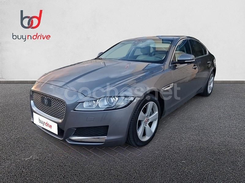 Gris / plata Usado 2016 Jaguar XF Prestige Berlina | 19.990 € (Precio justo) - Imagen 1/4