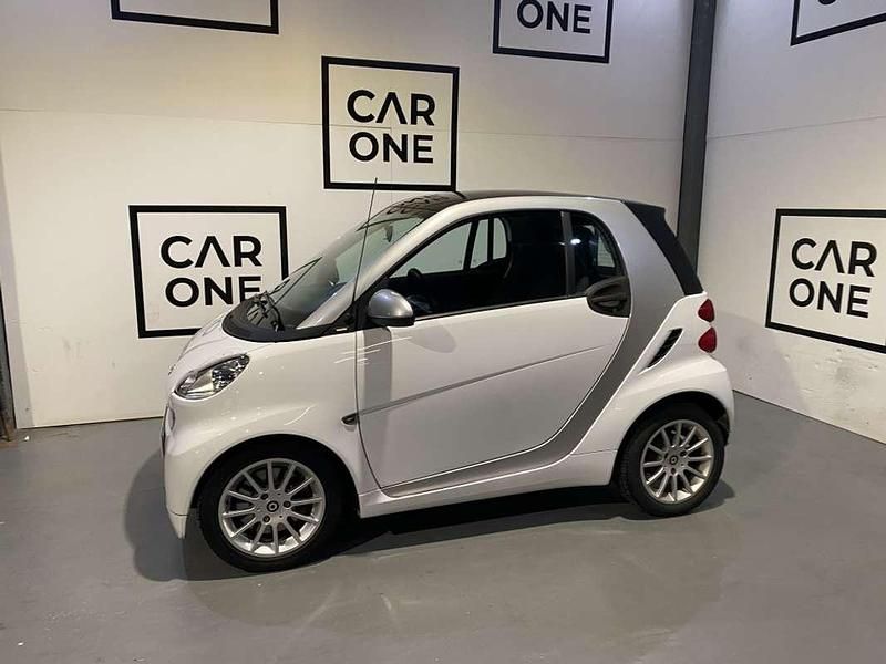 Usado Smart ForTwo Cabrio Passion 71 CV (52 kW) 2012 Blanco Descapotable