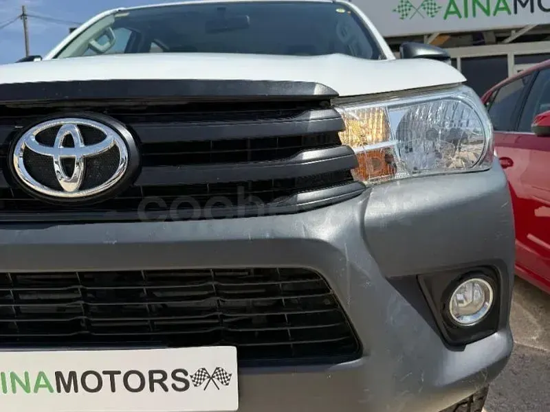Usado Toyota HiLux 150 CV (110 kW) 2020 Blanco Pickup/Camioneta