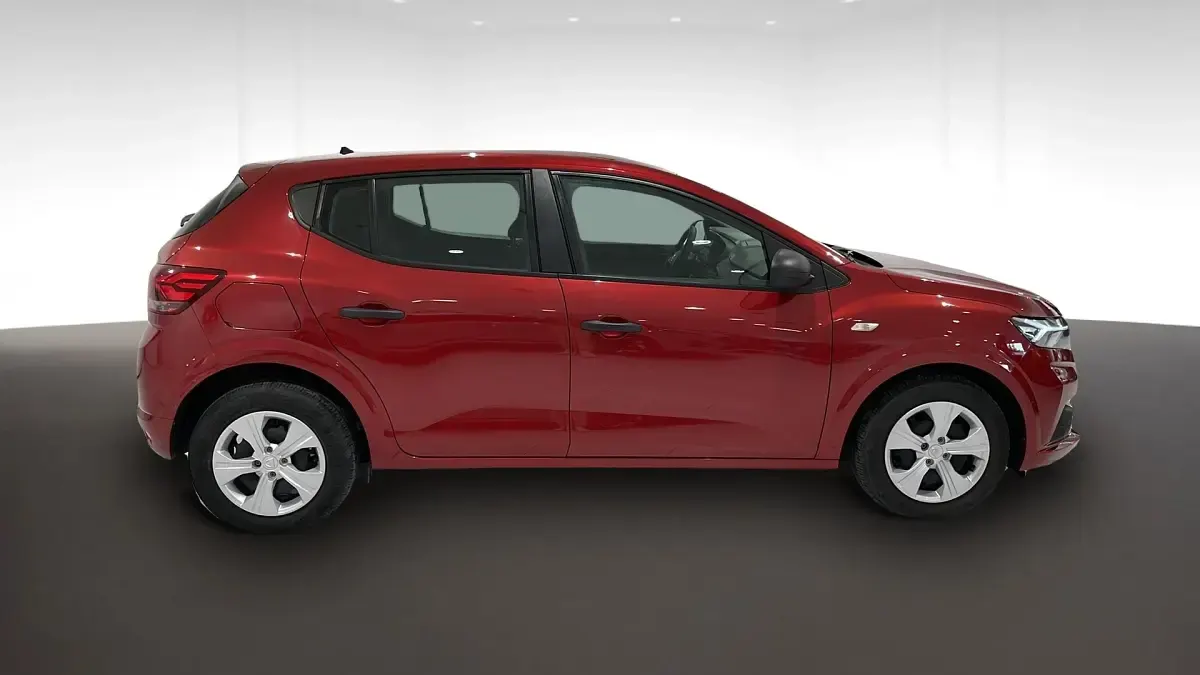 Usado Dacia Sandero Essentiel 67 CV (49 kW) 2022 Rojo Berlina