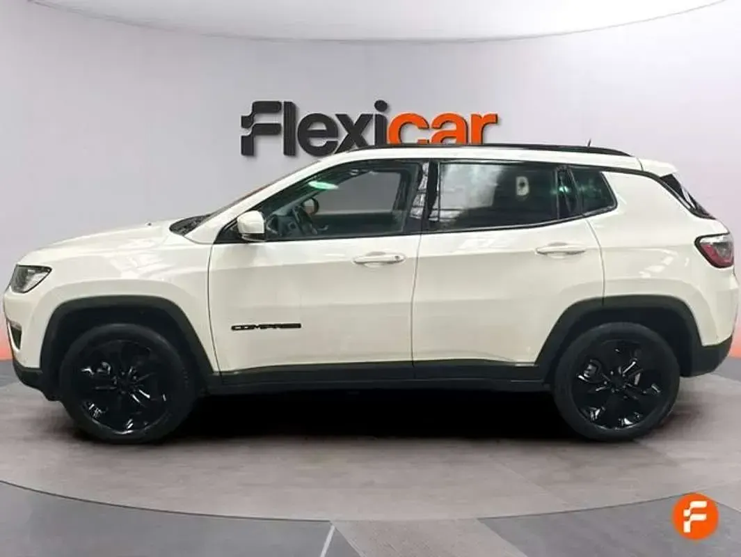 Usado Jeep Compass Sport 140 CV (102 kW) 2019 Blanco SUV