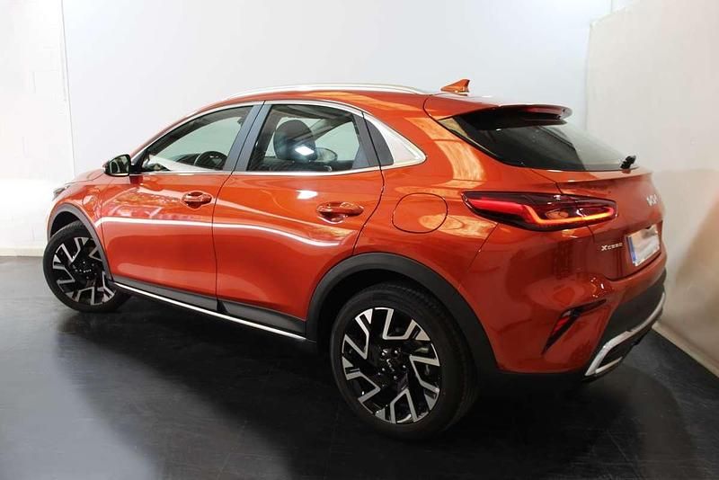 Usado Kia XCeed 141 CV (103 kW) 2023 Naranja SUV