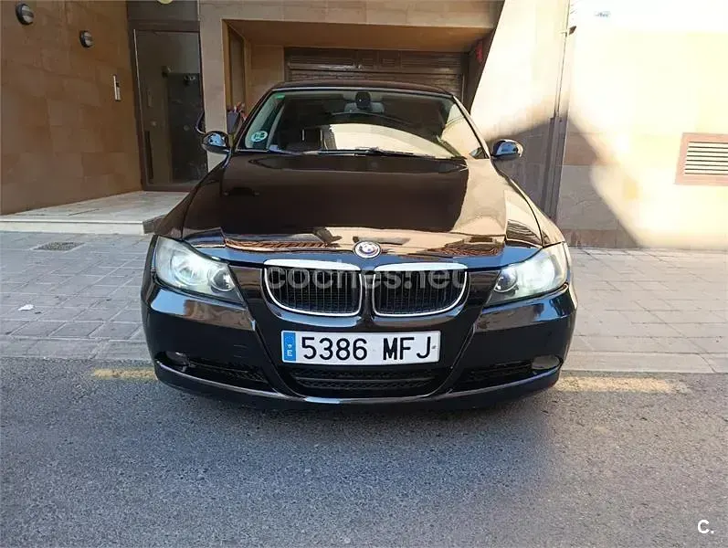 Usado BMW 320 163 CV (119 kW) 2007 Negro Berlina