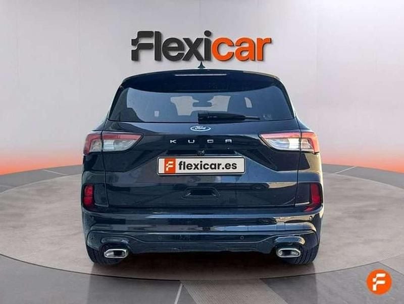 Usado Ford Kuga ST-Line 120 CV (88 kW) 2024 Negro SUV