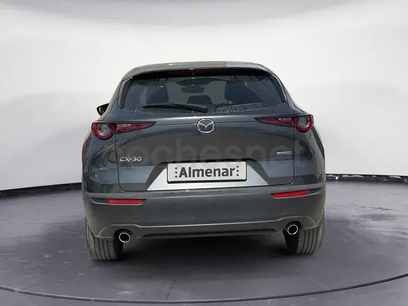 Usado Mazda CX-30 122 CV (89 kW) 2022 Gris / plata SUV