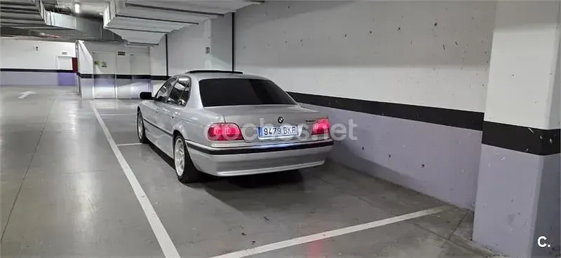 Usado BMW 740 286 CV (210 kW) 1998 Gris / plata Berlina