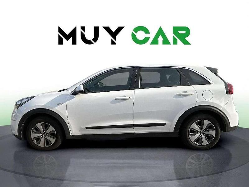 Usado Kia Niro 141 HP (103 kW) 2019 Branco SUV