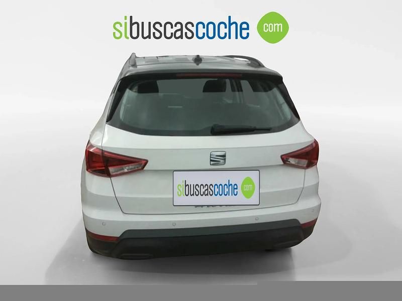 Usado Seat Arona Style 110 CV (80 kW) 2024 Blanco SUV