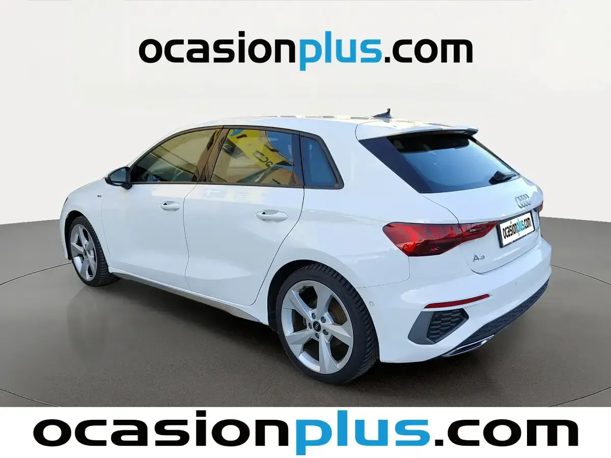 Usado Audi A3 S-Line 150 CV (110 kW) 2023 Blanco Berlina