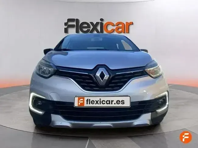 Usado Renault Captur Zen 110 CV (80 kW) 2017 Gris SUV