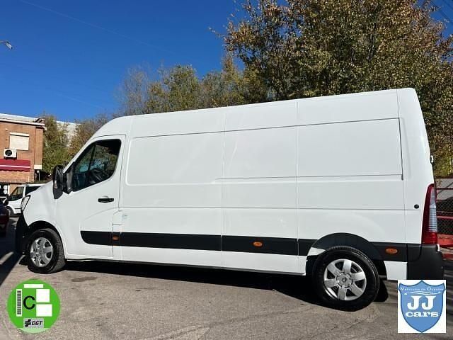 Usado Renault Master 150 CV (110 kW) 2023 Blanco Monovolumen