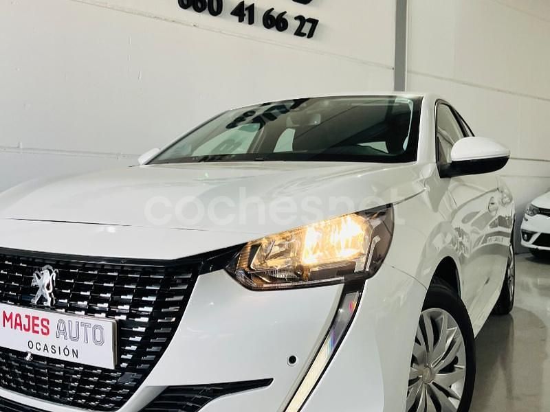 Usado Peugeot 208 Active 100 CV (73 kW) 2021 Blanco Utilitario
