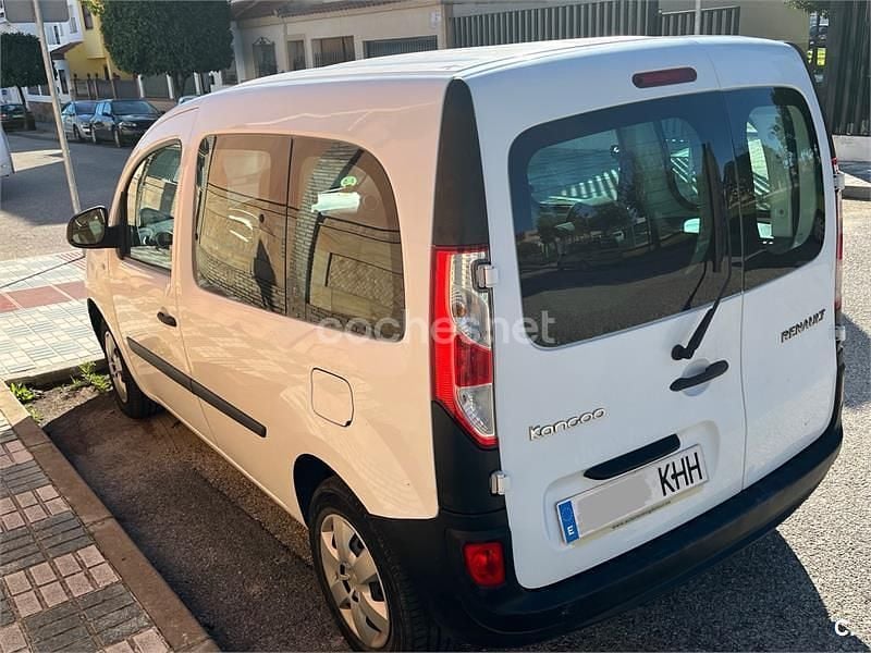 Usado Renault Kangoo 75 CV (55 kW) 2016 Blanco Familiar
