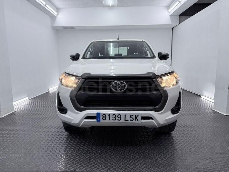 Usado Toyota HiLux Plus 150 CV (110 kW) 2021 Blanco Pickup/Camioneta