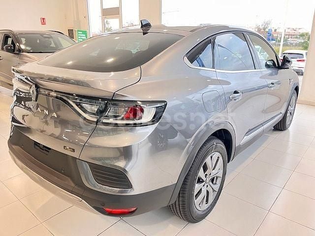 Nuevo Renault Arkana Techno 145 CV (106 kW) 2025 Gris / plata SUV