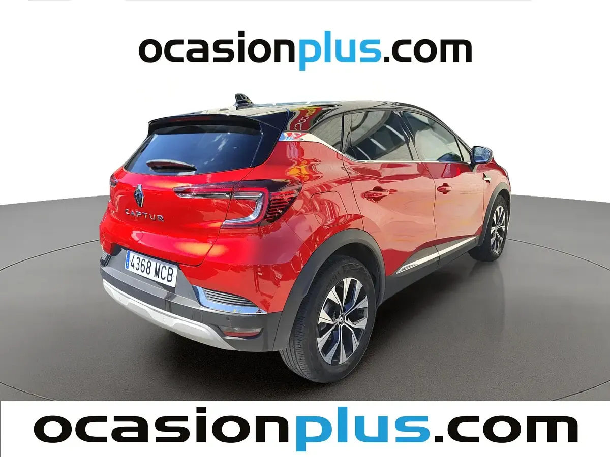Usado Renault Captur Techno 140 CV (102 kW) 2022 Rojo SUV