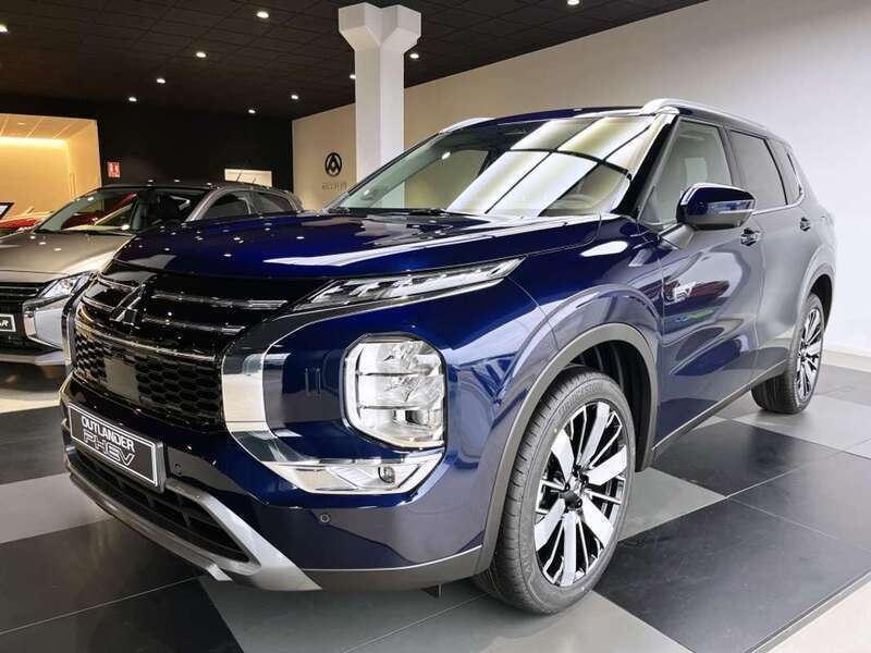 Nuevo Mitsubishi Outlander P-HEV 306 CV (225 kW) 2025 Azul SUV