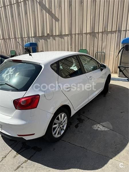 Usado Seat Ibiza CONNECT 90 HP (66 kW) 2017 Branco Sedan