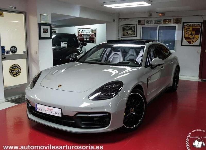 Usado Porsche Panamera Sport Turismo 560 CV (411 kW) 2021 Gris Familiar