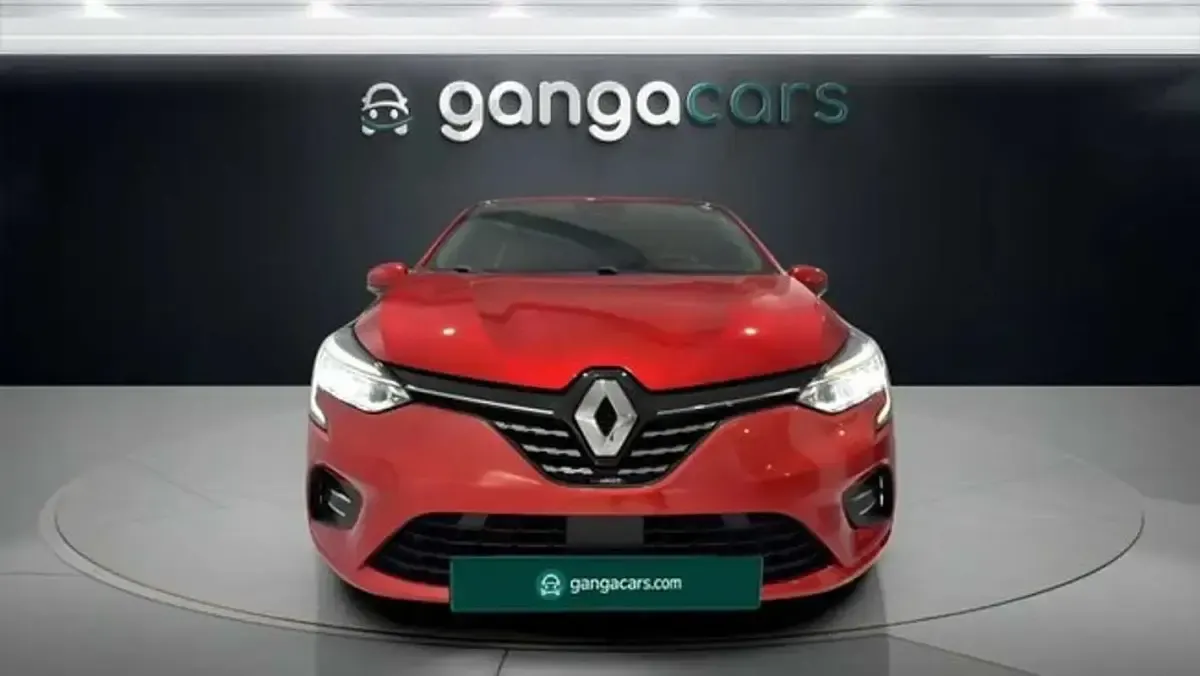 Usado Renault Clio Techno 140 CV (102 kW) 2022 Rojo Utilitario
