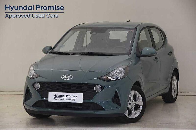 Verde Usado 2025 Hyundai i10 Utilitario | 13.490 € (Precio justo) - Imagen 1/4