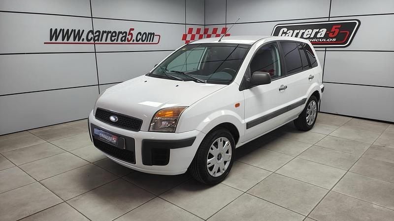 Usado Ford Fusion 80 CV (58 kW) 2011 Blanco Utilitario