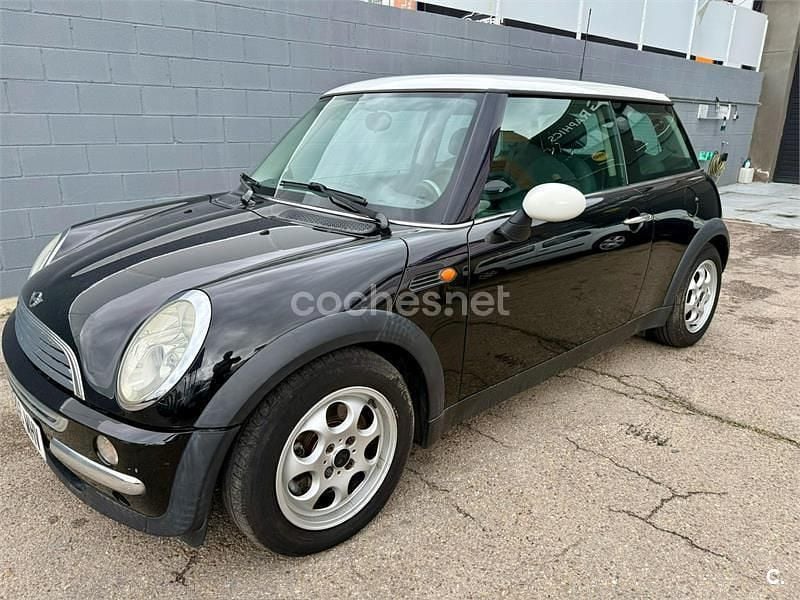 Negro Usado 2004 Mini Cooper Utilitario | 3275 € (Un poco caro) - Imagen 1/4