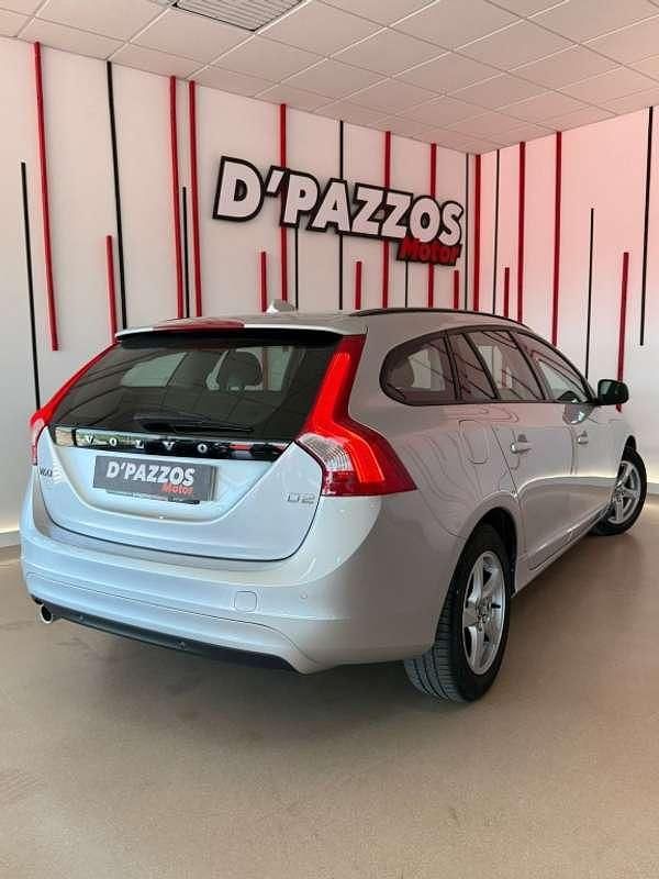 Begagnad Volvo V60 Summum 120 HK (88 kW) 2019 Silver Kombi