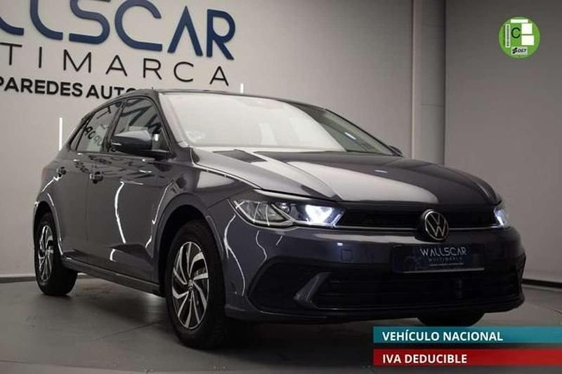Usado VW Polo Life 95 CV (69 kW) 2021 Gris Utilitario