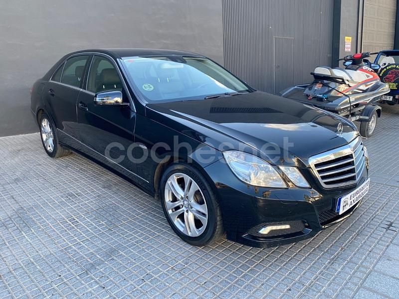 Negro Usado 2011 Mercedes E200 Avantgarde Berlina | 11.499 € (Buen precio) - Imagen 1/4