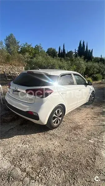 Usado Hyundai i20 Active 100 CV (73 kW) 2020 Blanco Utilitario