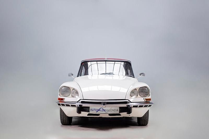 Usado Citroën DS 83 CV (61 kW) 1966 Blanco Berlina
