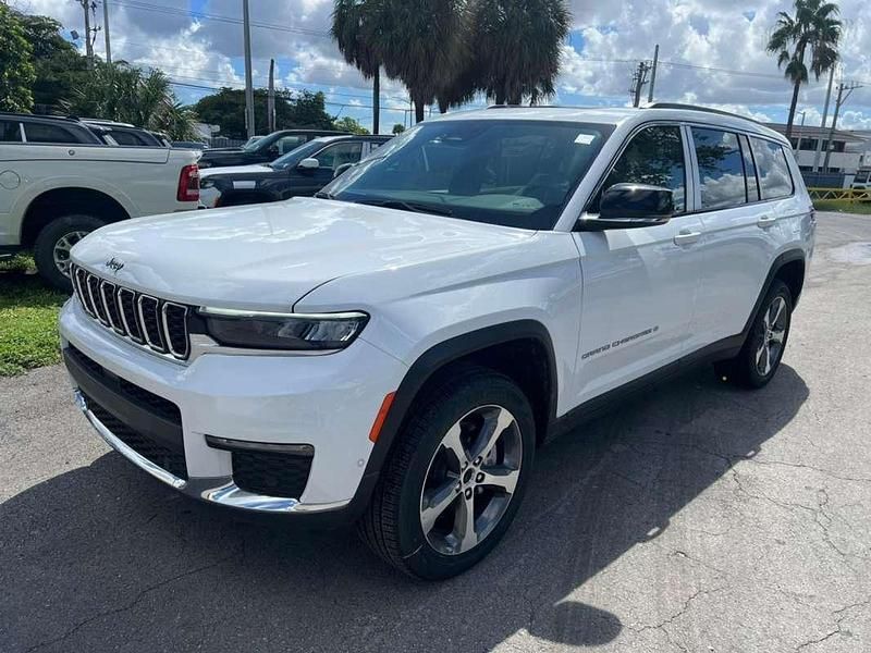 Usado Jeep Grand Cherokee 2024 Blanco SUV