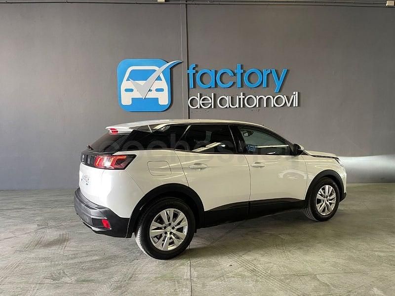 Usado Peugeot 3008 Active 130 CV (95 kW) 2021 Blanco SUV