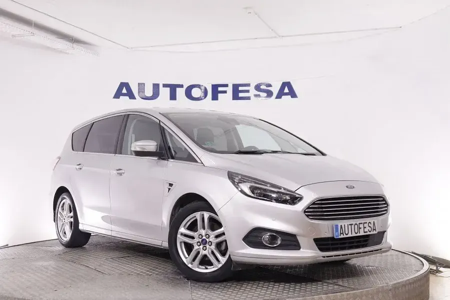 Usado Ford S-MAX Titanium 150 CV (110 kW) 2015 Plata Monovolumen