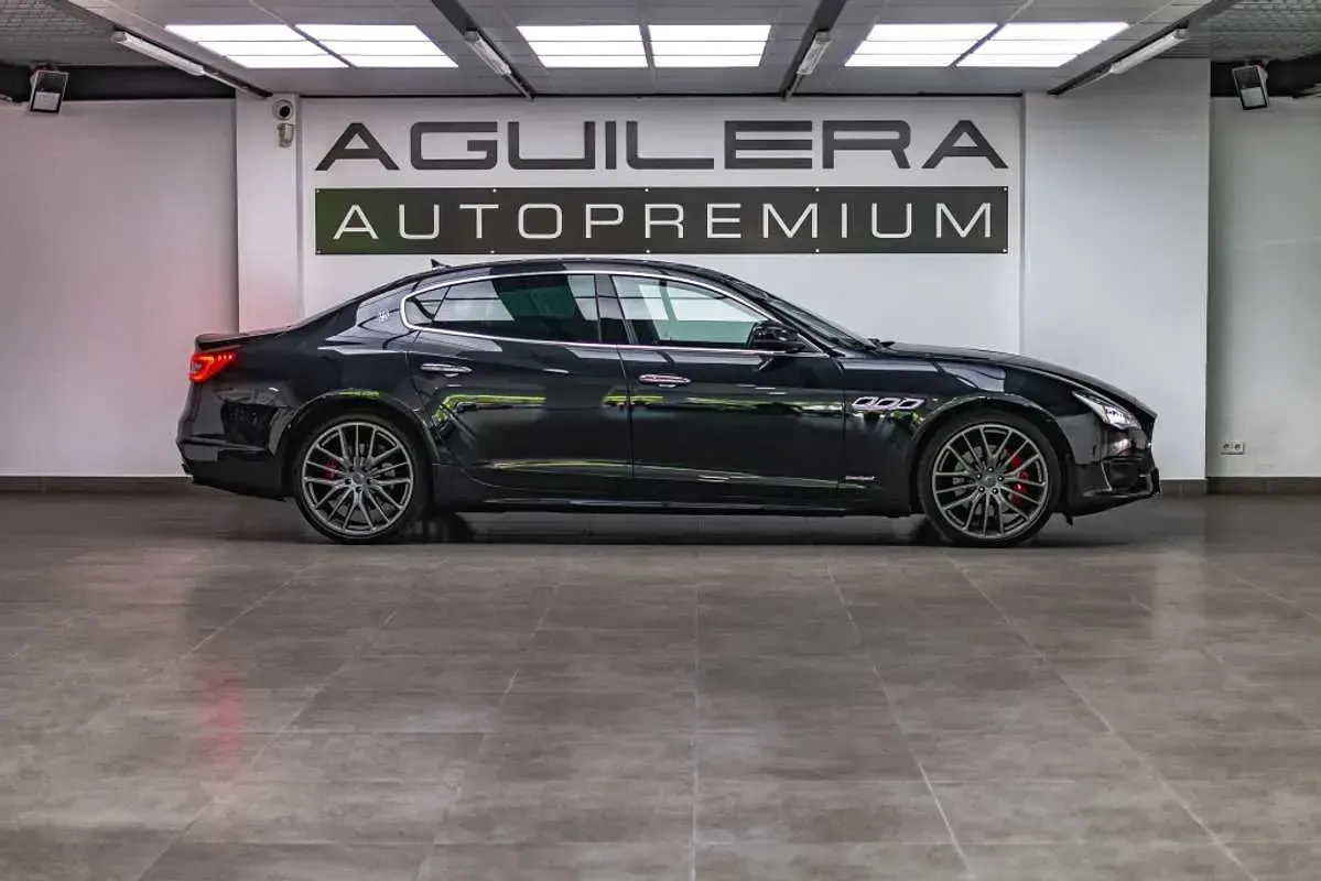Usado Maserati Quattroporte 430 CV (316 kW) 2019 Negro Berlina
