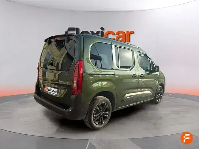 Usado Citroën Berlingo 102 CV (75 kW) 2025 Verde Monovolumen