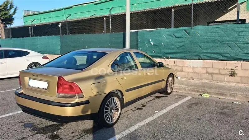 Usado Volvo S60 Summum 163 CV (119 kW) 2003 Amarillo Berlina