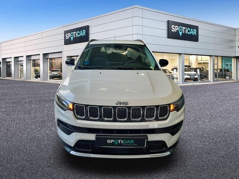 Usado Jeep Compass Limited 190 CV (139 kW) 2021 Blanco alpine (metalizado) SUV