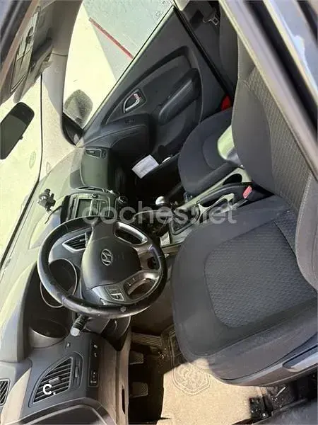 Usado Hyundai ix35 Classic 135 CV (99 kW) 2011 Gris / plata SUV