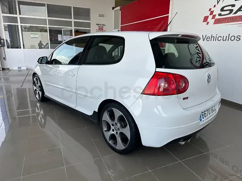 Usado VW Golf VI GTI 200 CV (147 kW) 2009 Blanco Utilitario