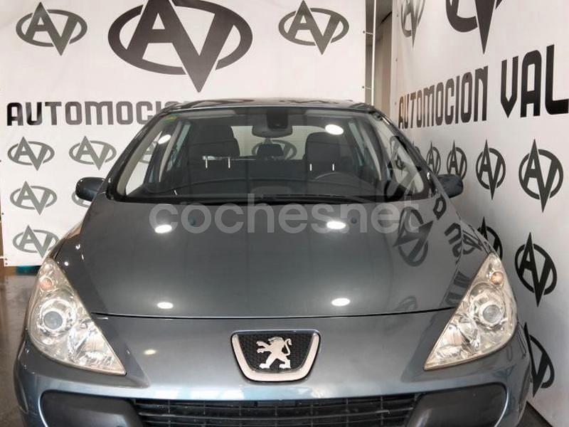 Usado Peugeot 307 110 CV (80 kW) 2006 Gris / plata Berlina