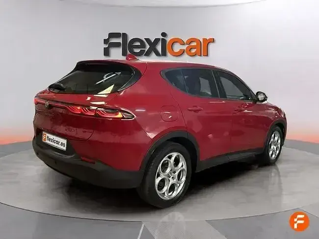 Usado Alfa Romeo Tonale Sprint 130 CV (95 kW) 2023 Rojo SUV